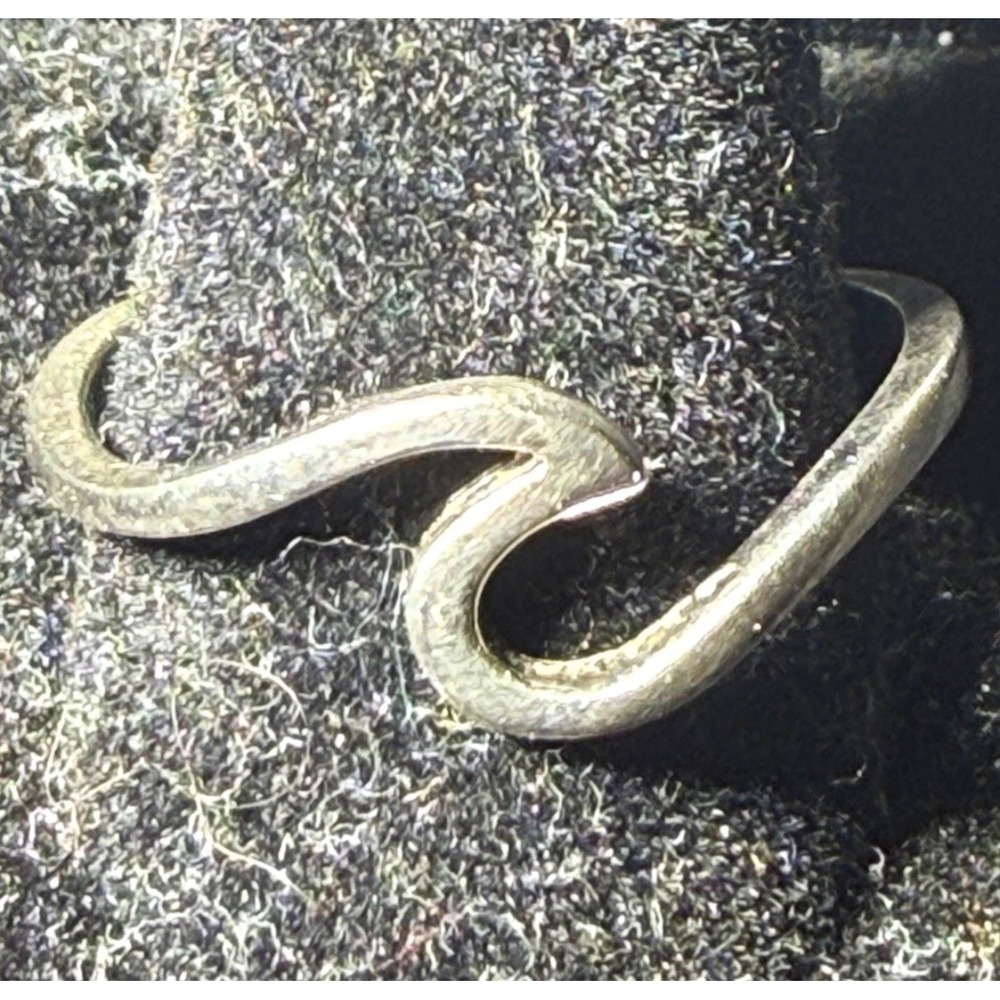 Sterling Silver 925 Wave Ring Size 10 Ocean Surf Minimalist Band